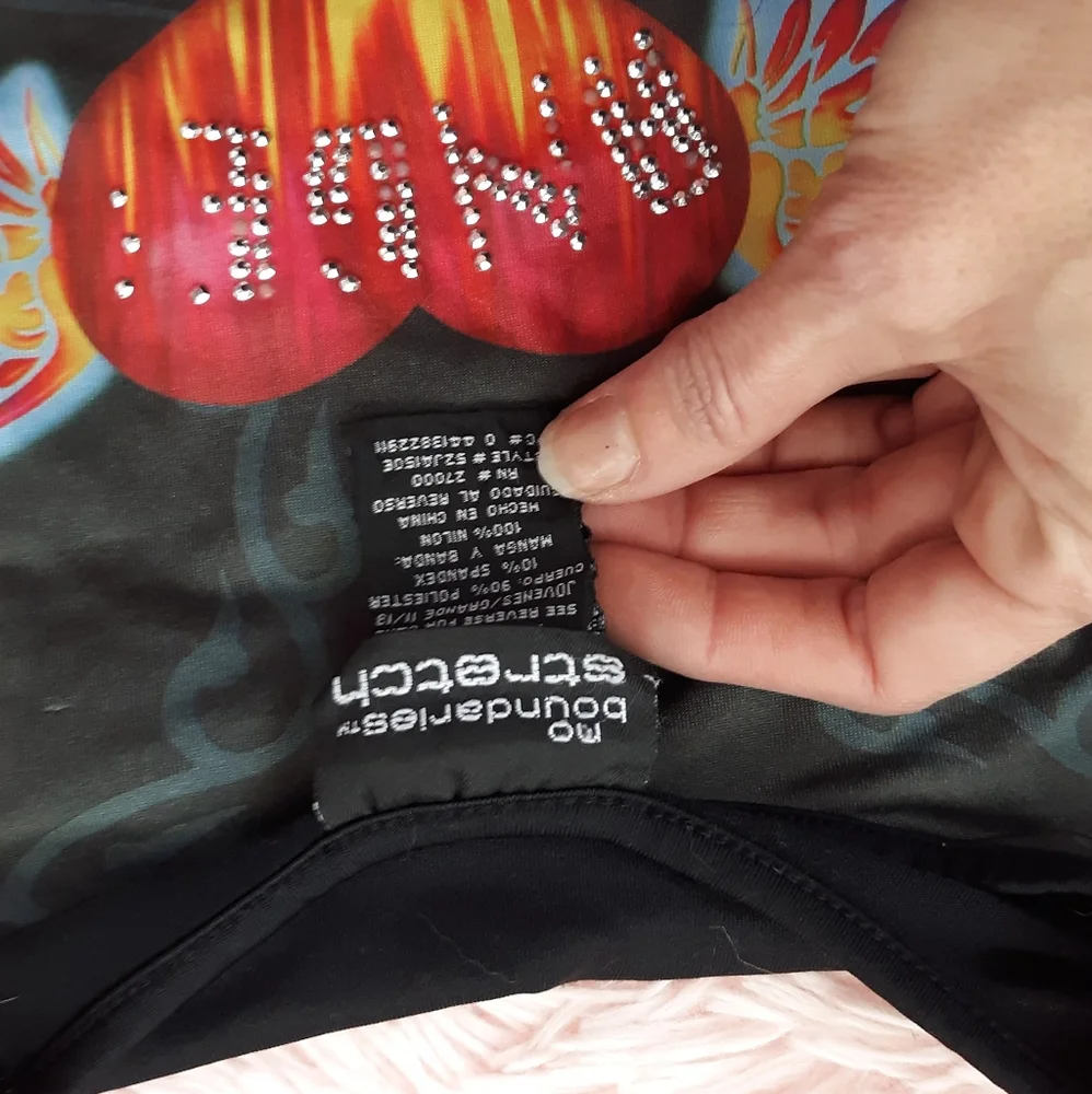 DONT BUY! including as freebie for loyal customer! 90s tattoo top - Picture 3 of 6